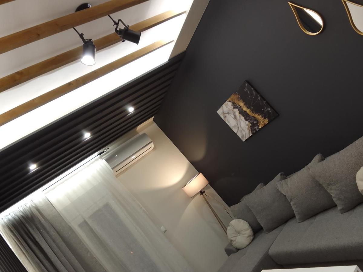 Lusso Apartment - City Center 韦里亚 外观 照片