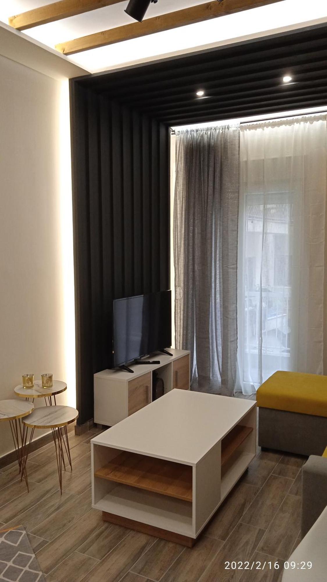 Lusso Apartment - City Center 韦里亚 外观 照片